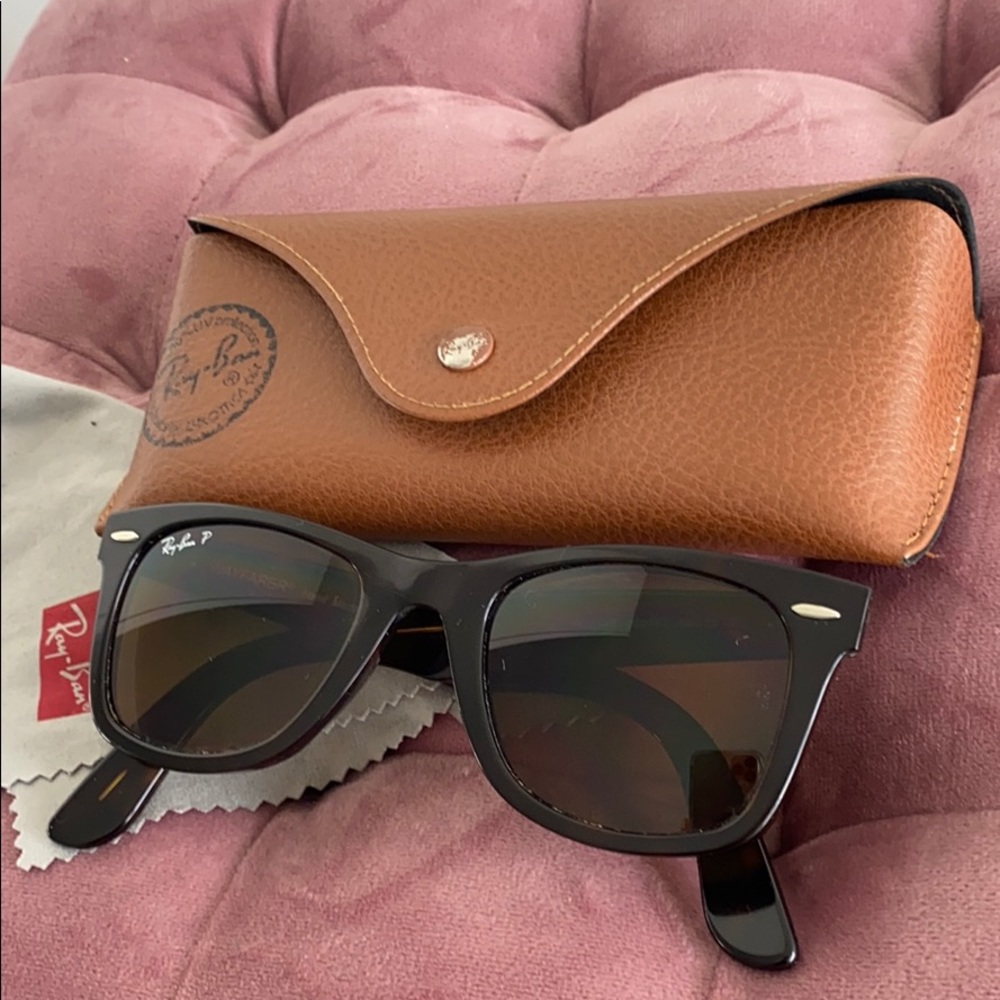Original Wayfarer Classic Ray-Ban sunglasses